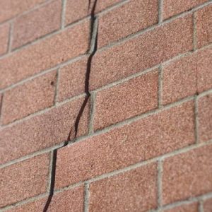 Brick Wall Crack | Alexander and Xavier Masonry